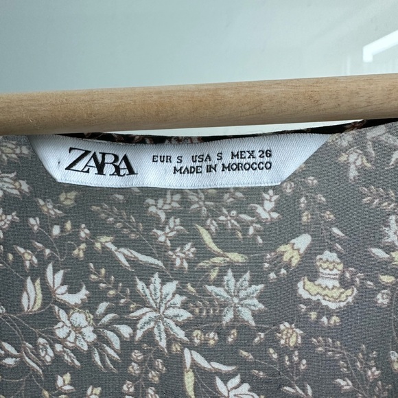 Zara paisley tunic- size small - Picture 3 of 5